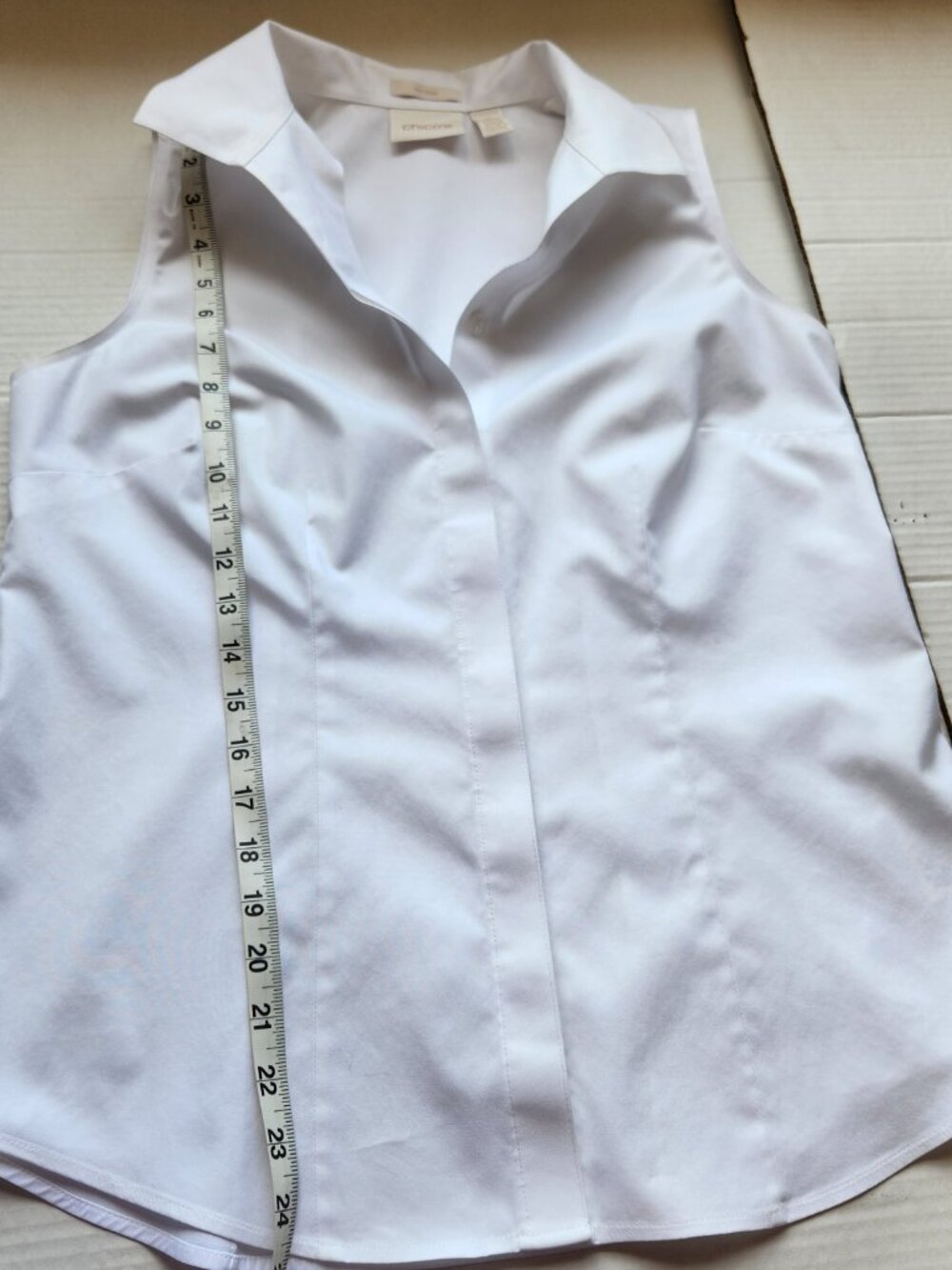 Chico's Women Size 0/4 White Sleeveless Non Iron Collared Button Down Cotton Top - Picture 12 of 13